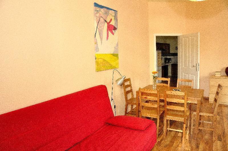 Neustadt-fewo-zentral-guenstig-l6 Dresden