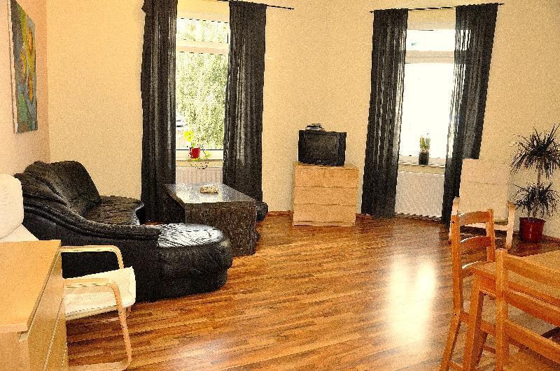 Neustadt-fewo-zentral-guenstig-l6 Apartment Dresden